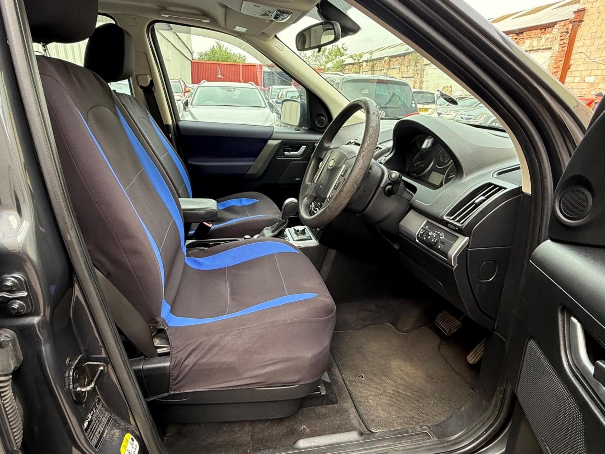2009 Land Rover Freelander thumbnail 12