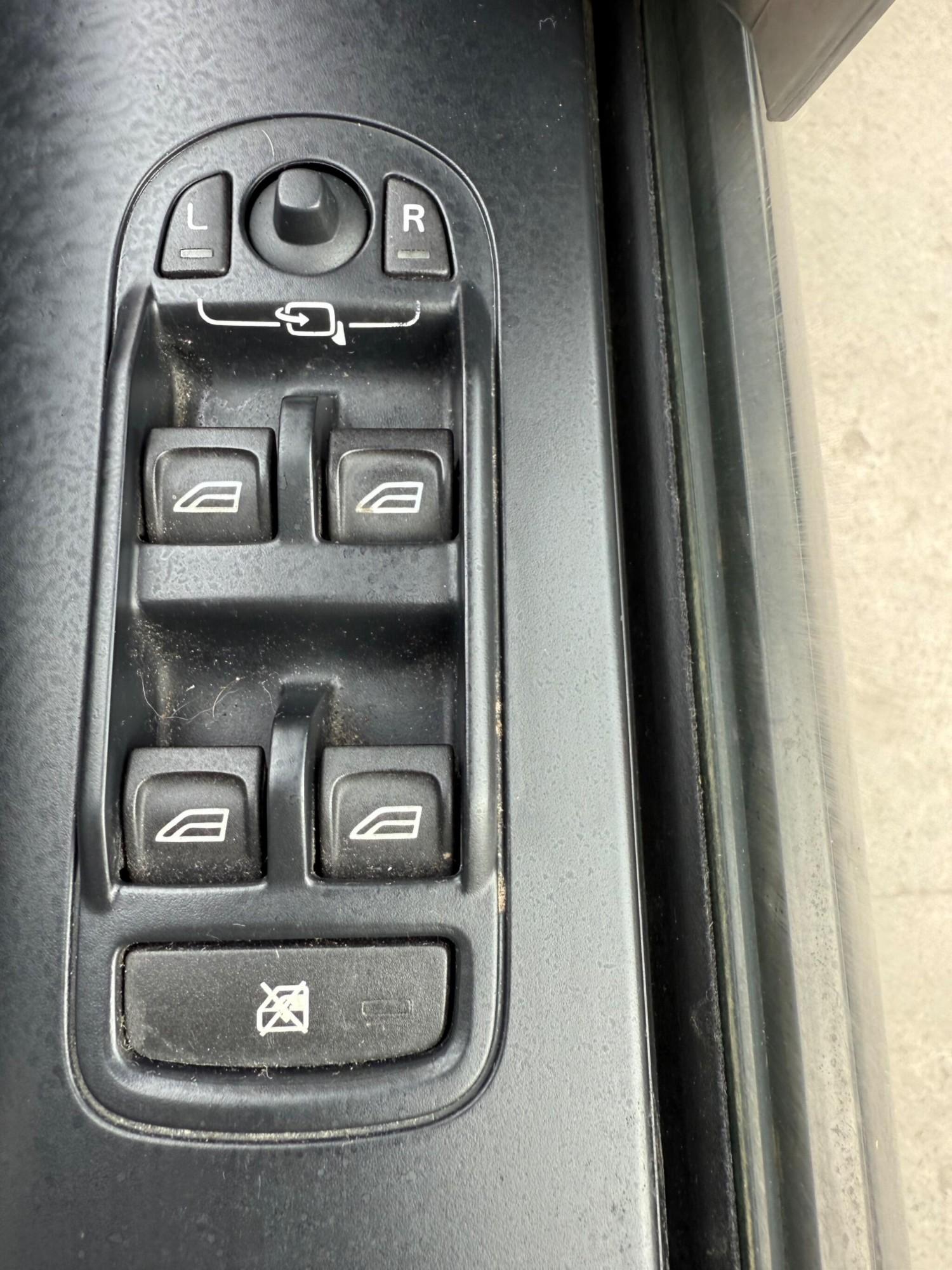 2009 Land Rover Freelander thumbnail 20