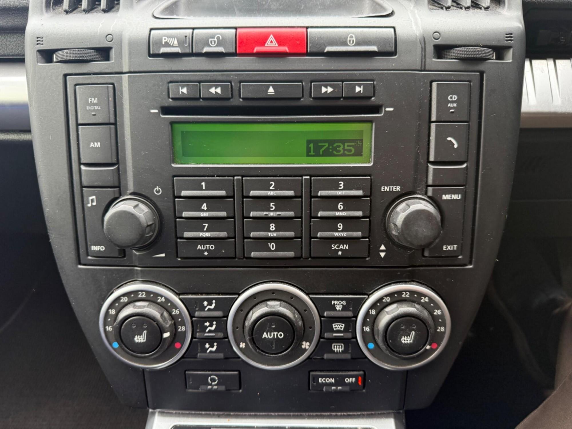 2009 Land Rover Freelander thumbnail 24